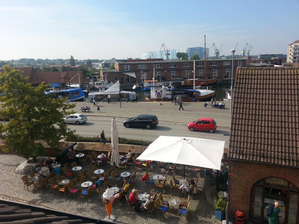 Pension Am Wassertor Wismar Exterior foto