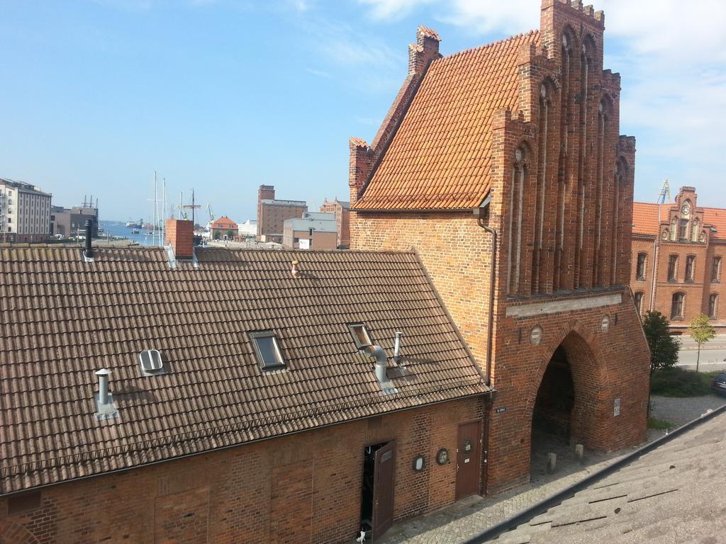 Pension Am Wassertor Wismar Exterior foto